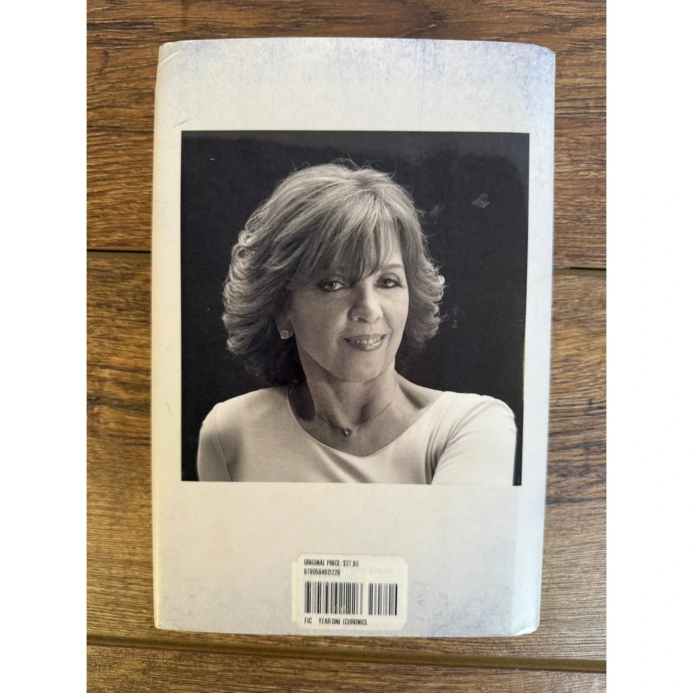Year One by‎ Nora Roberts Chronicles of the One Book I Hardcover